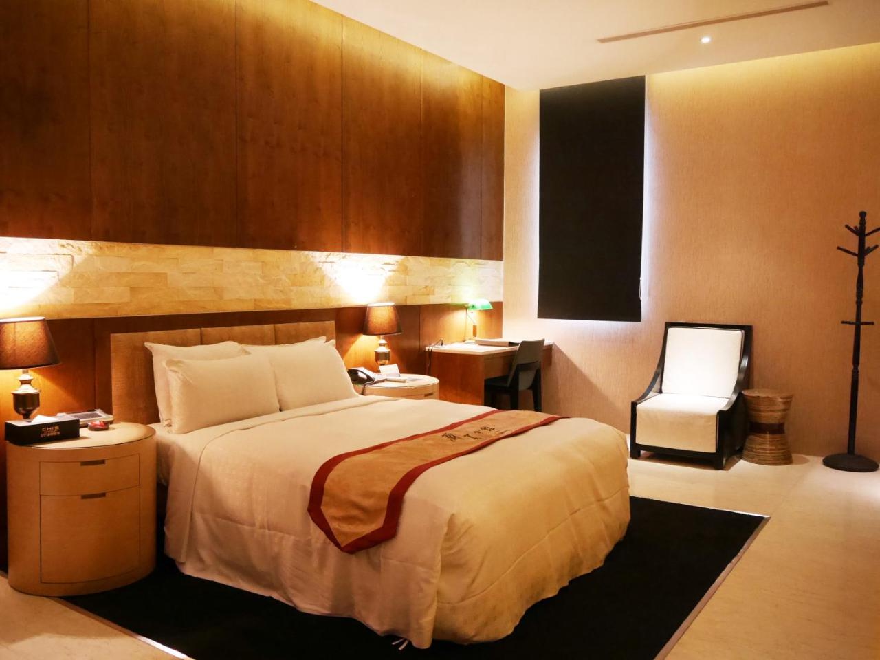 Lanshy Motel Taichung Extérieur photo