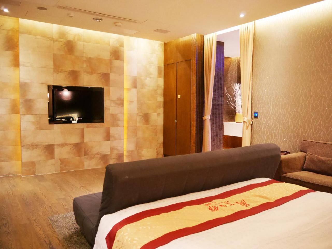 Lanshy Motel Taichung Extérieur photo
